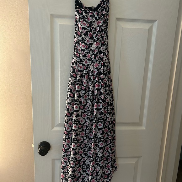 Banana Republic Dresses & Skirts - Banana Republic Floral Midi Dress - Black and Pink
